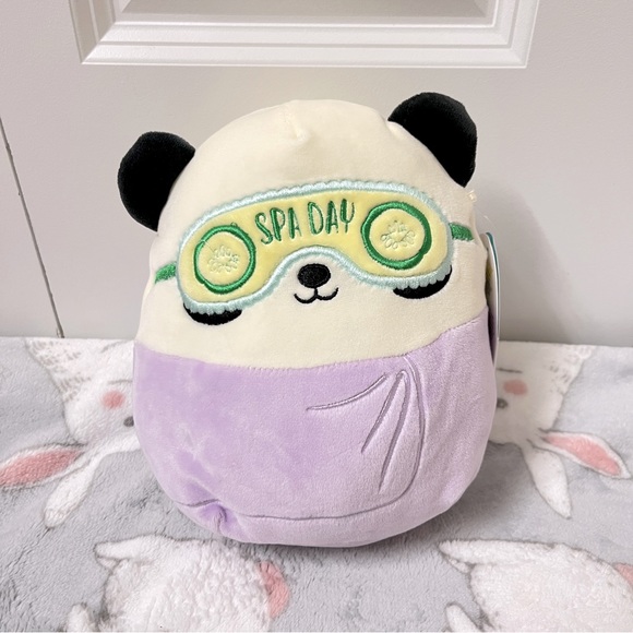 Stanley the panda squishmallow 7.5” spa day - Picture 1 of 3